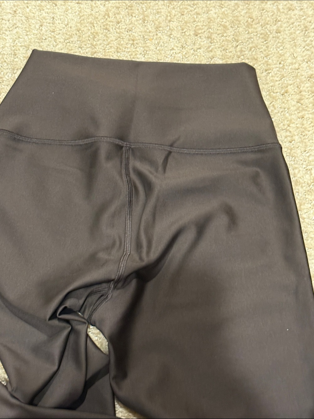 ALO Yoga dark brown High-Rise Leggings - Picture 4 of 7